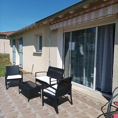 Chez Corinne Homestay Loudes